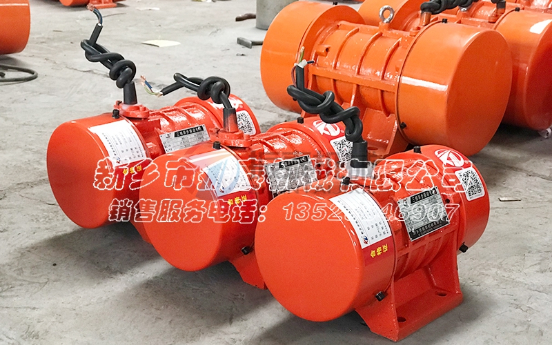 鹽城振動電機ZDS-300-6型發貨，茹經理請注意查收！