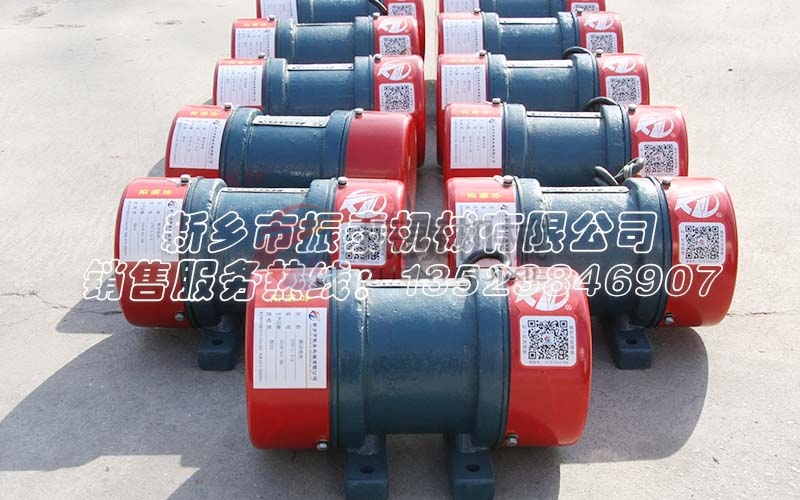 振動篩上的振動電機(jī)需要注意的事項(xiàng)有哪些